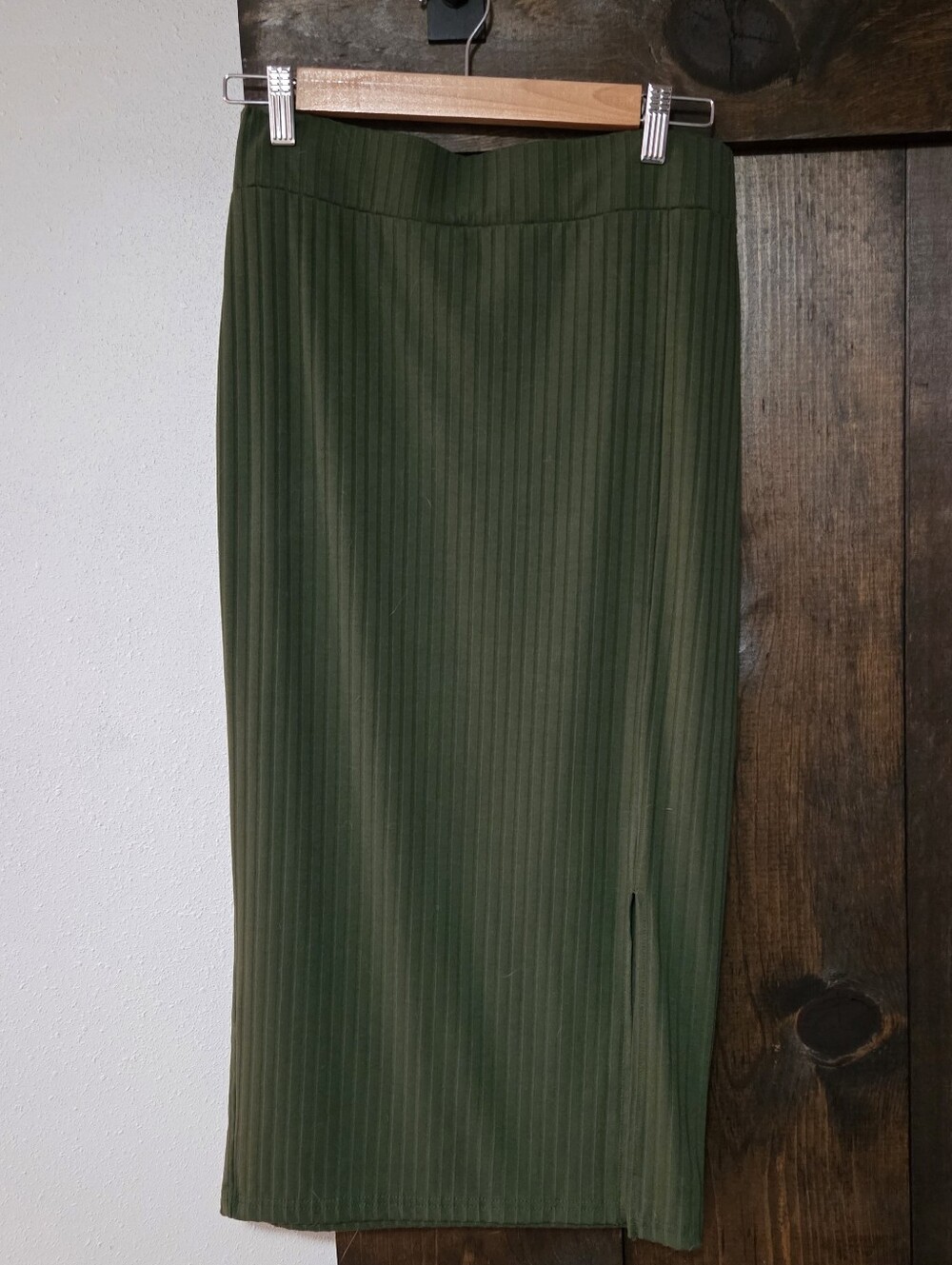 Classic Olive Green Midi Pencil Skirt
